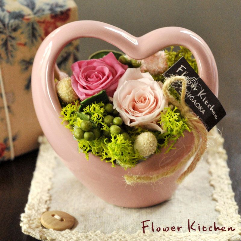 ハートの器にバラのプリザーブドフラワー チャーミングハート 誕生日 プレゼント