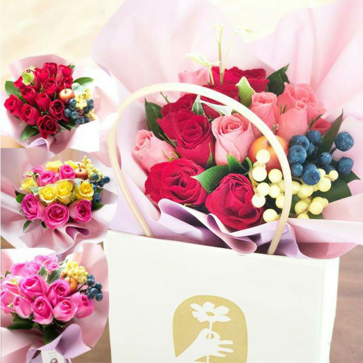 ギフトバッグ入りバラの花束